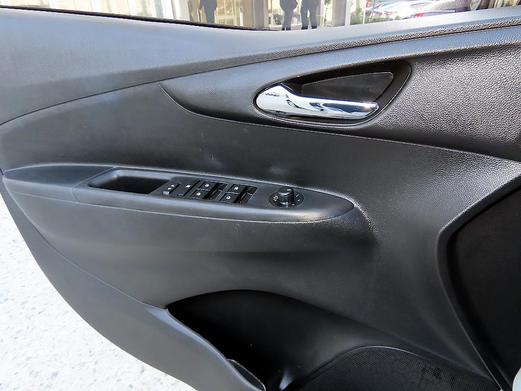 Chevrolet Spark - Vista 12