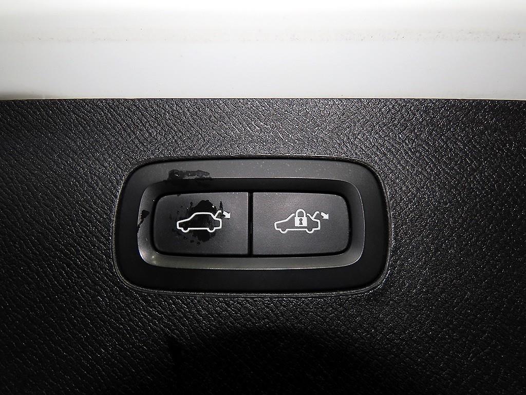 Volvo XC90 2018 Blanco - Importación desde Corea - HF Imports Iquique - Foto 16