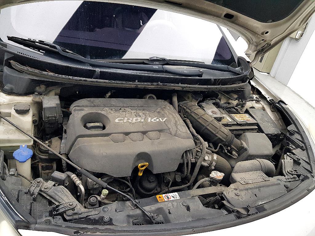 HYUNDAI i30 - Vista 6