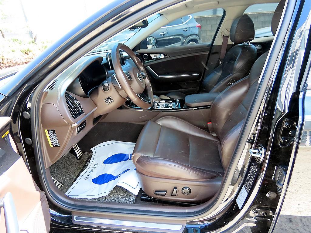 KIA Stinger - Vista 5