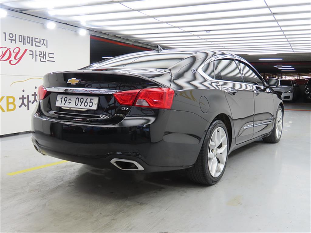 Chevrolet Impala - Vista 4