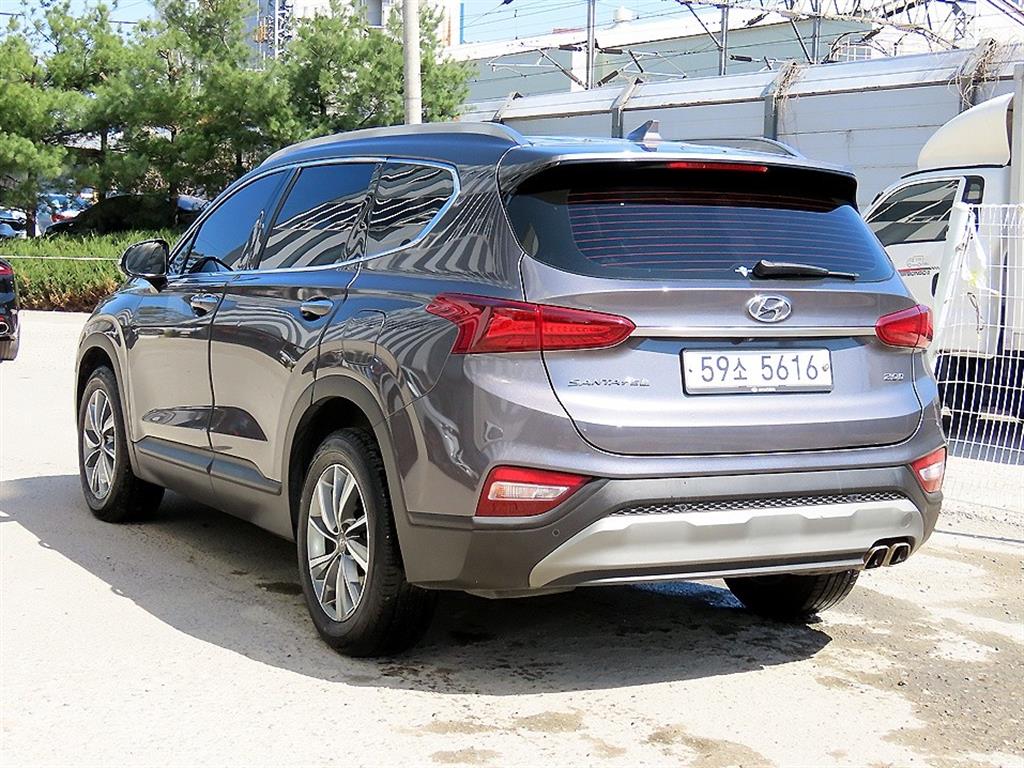 HYUNDAI Santa Fe - Vista 3