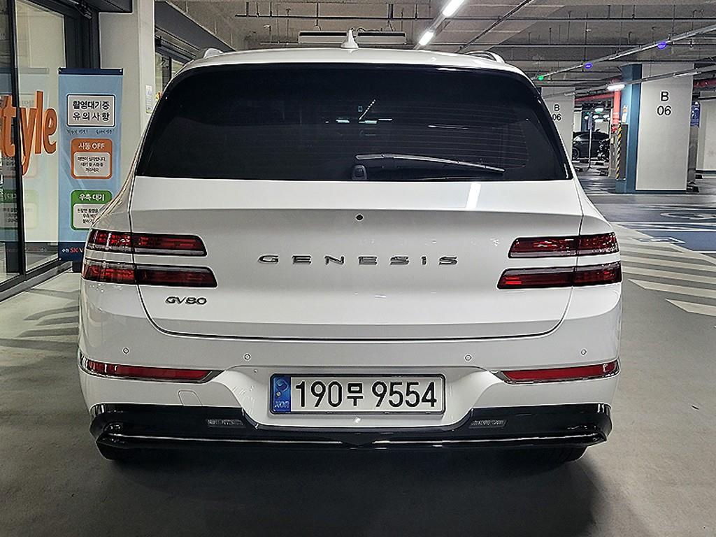 Genesis GV80 - Vista 5