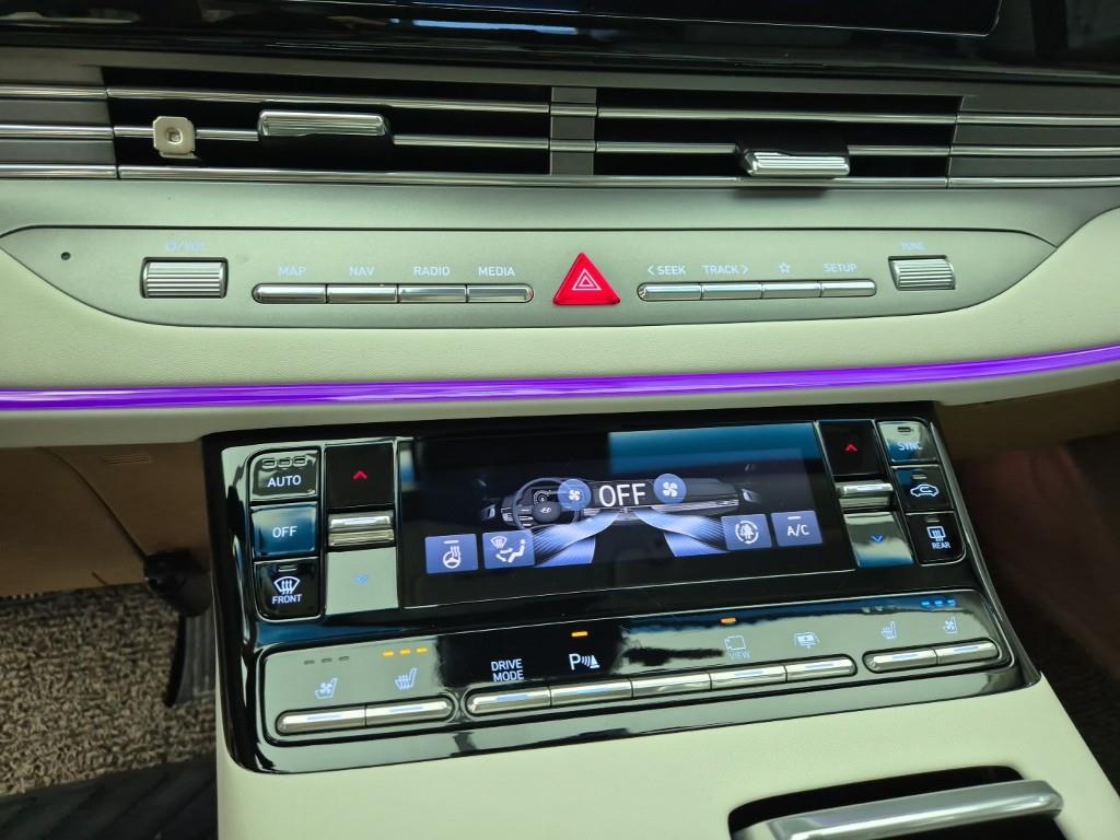 HYUNDAI Grandeur - Vista 10