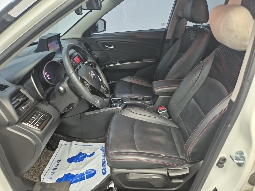 Ssangyong Tivoli - Vista 11