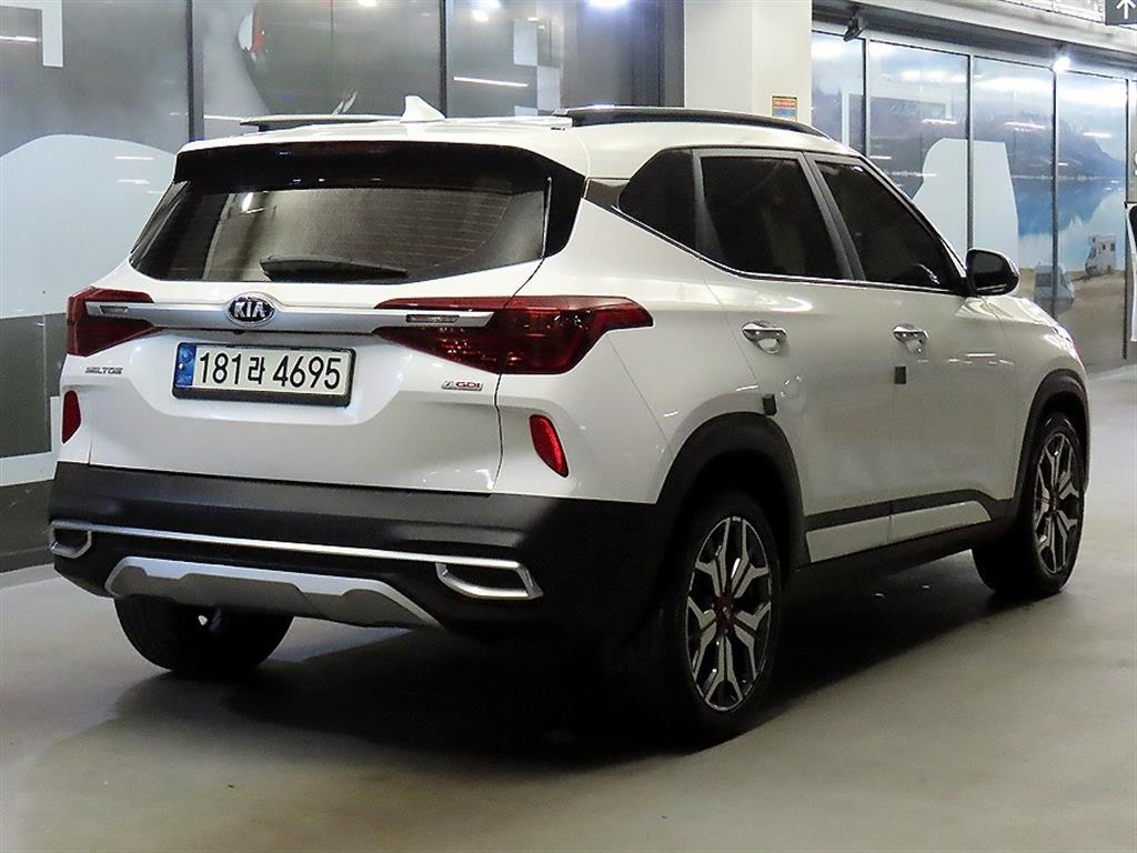 KIA Seltos - Vista 4