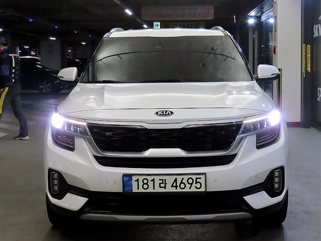 KIA Seltos - Vista 2