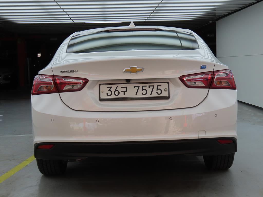 Chevrolet Malibu - Vista 3