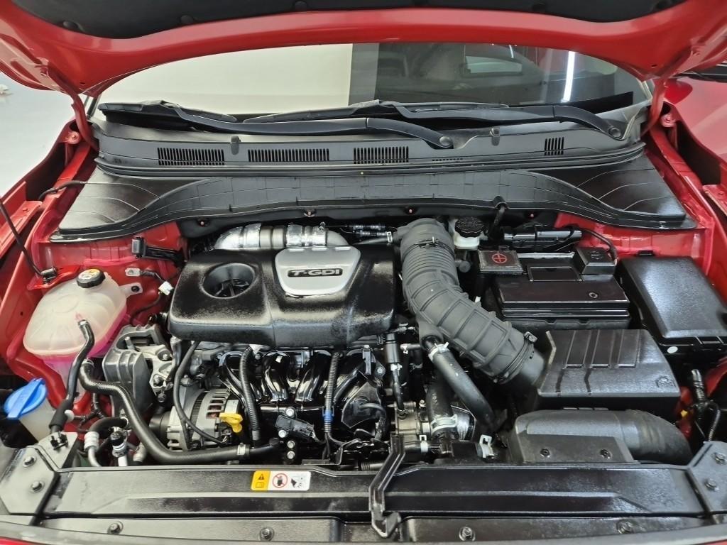 HYUNDAI Kona - Vista 3