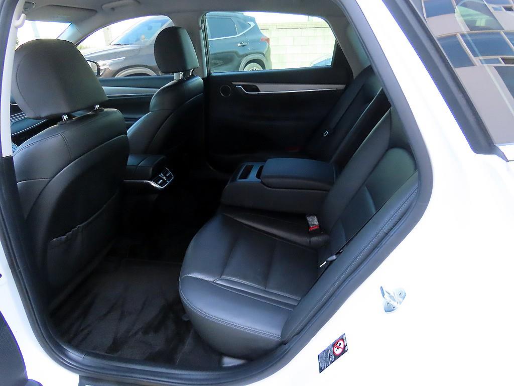 HYUNDAI Grandeur - Vista 6