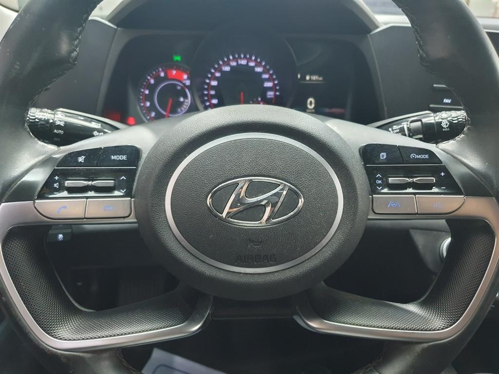 HYUNDAI Avante - Vista 11