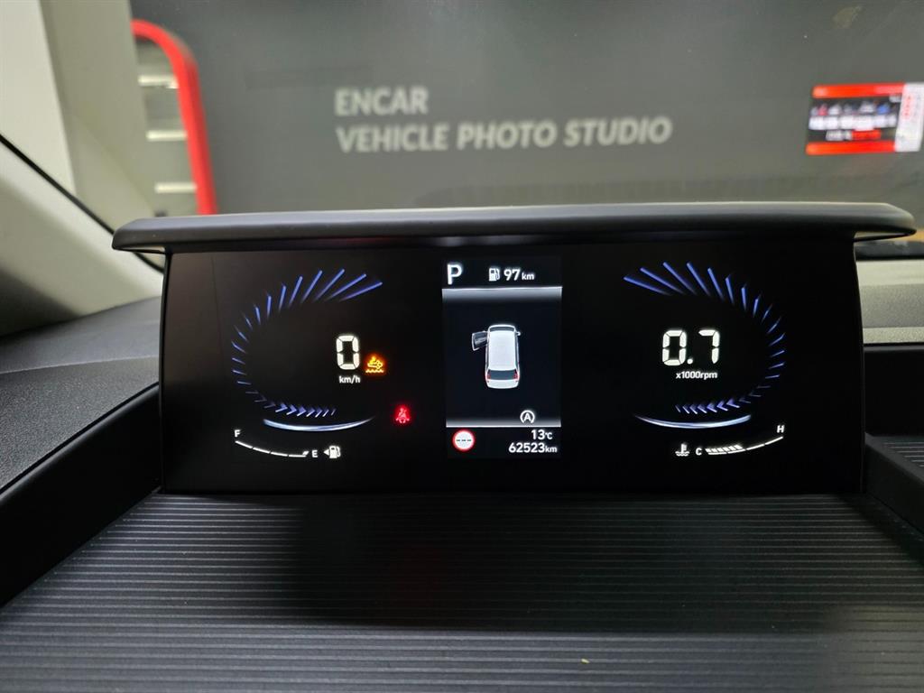 HYUNDAI Staria - Vista 6