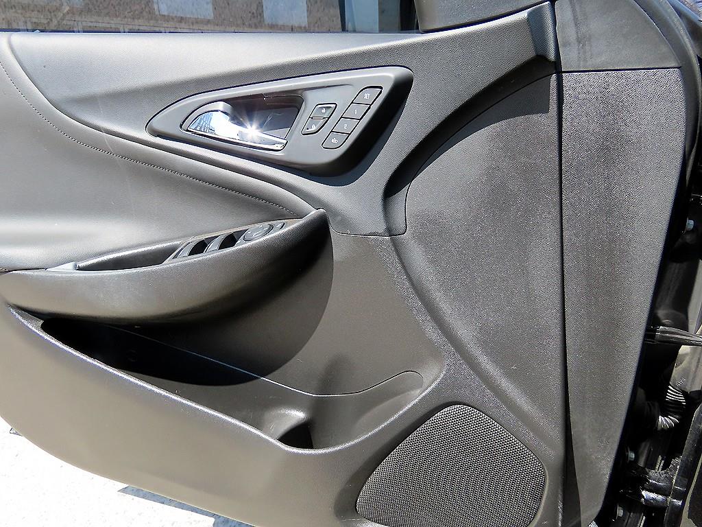 Chevrolet Malibu - Vista 11