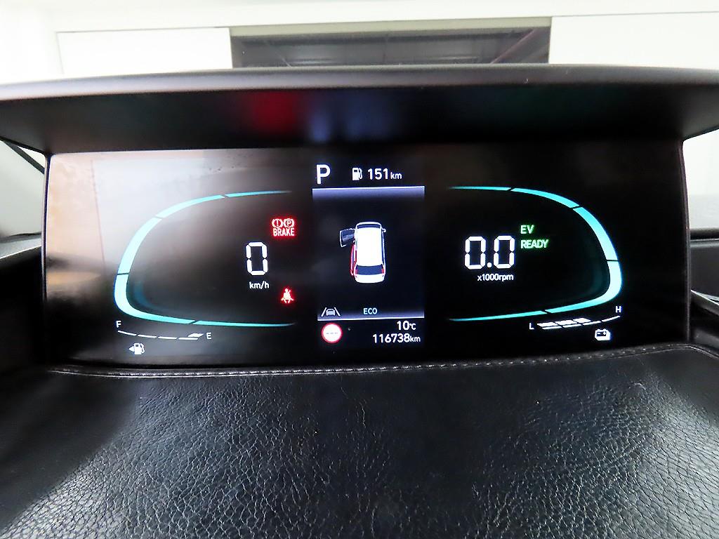 HYUNDAI Staria - Vista 8