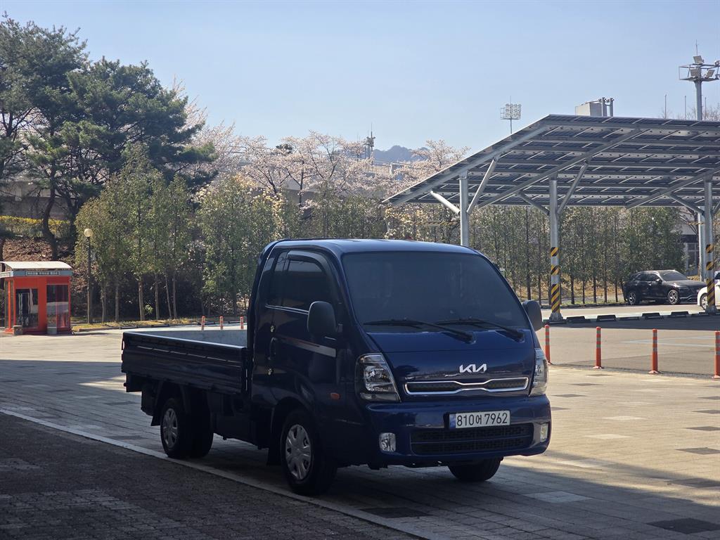 Small Truck Cargo (small) - Vista 2