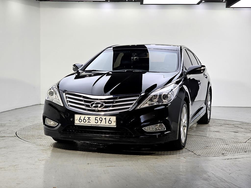 HYUNDAI Grandeur - Vista 2