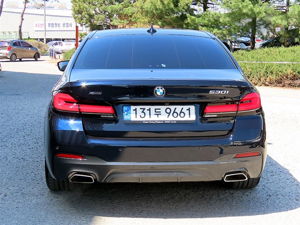 BMW 5 Series - Vista 4
