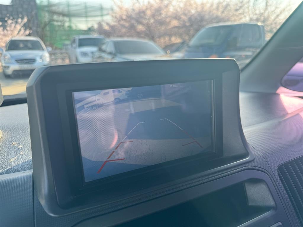 KIA Ray 2016 Negro - Importación desde Corea - HF Imports Iquique - Foto 13