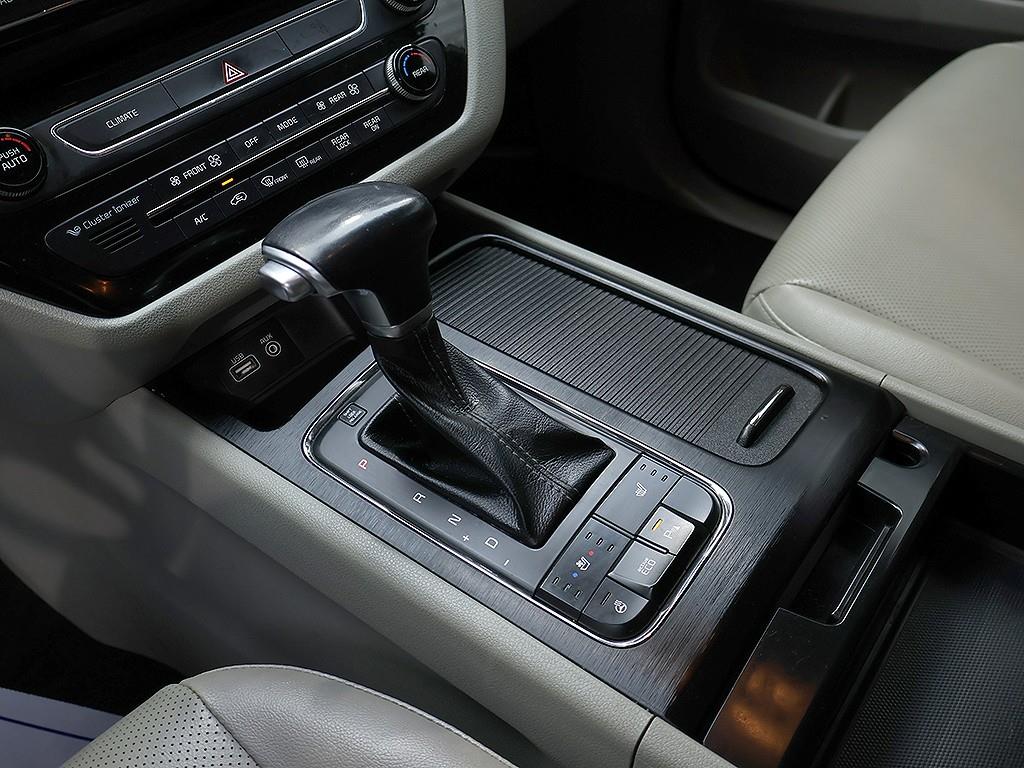 KIA Carnival 2018 Blanco - Importación desde Corea - HF Imports Iquique - Foto 10