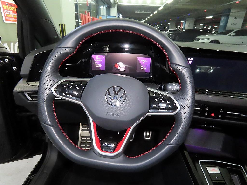 Volkswagen Golf - Vista 8