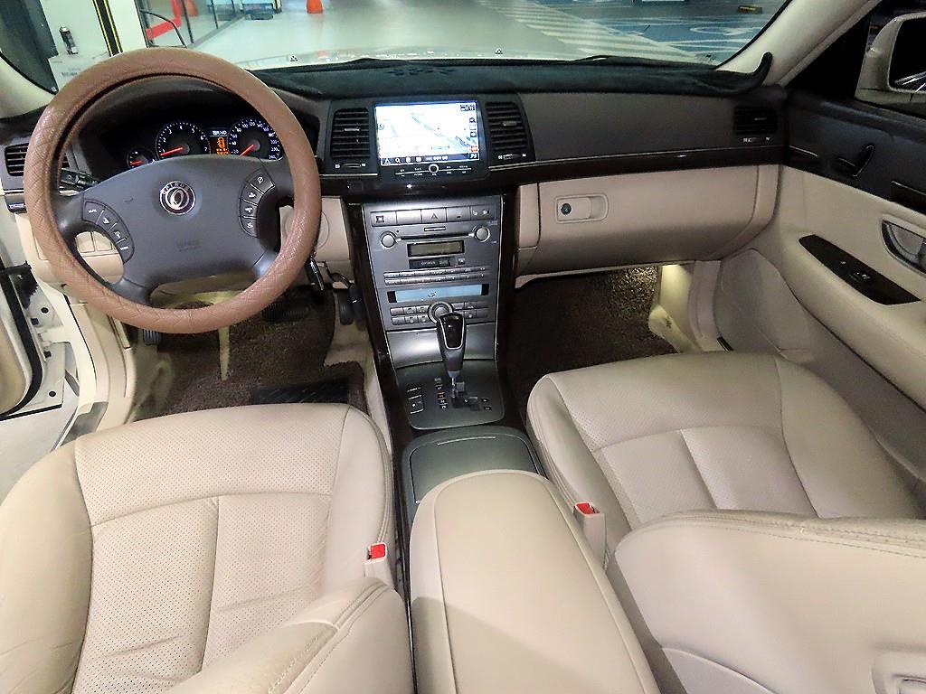 KIA Opirus - Vista 10