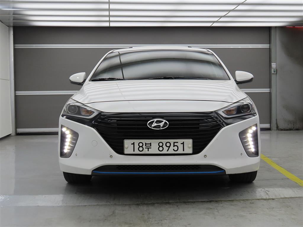 HYUNDAI Ioniq - Vista 2