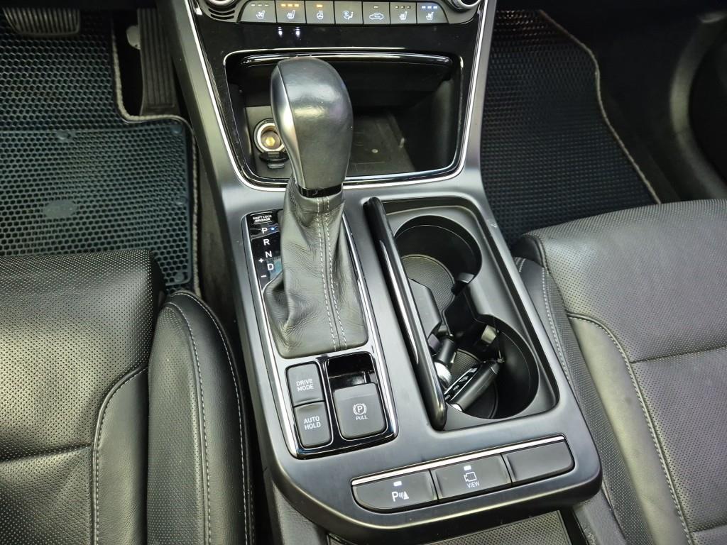 HYUNDAI Grandeur - Vista 8