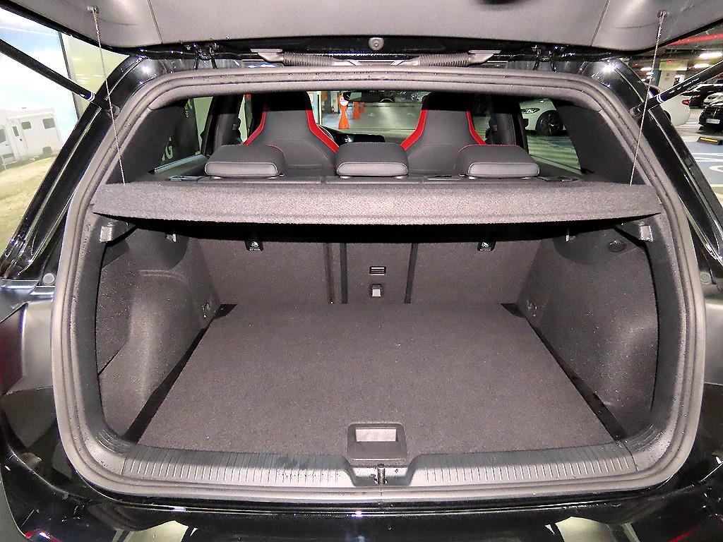 Volkswagen Golf 2024 Negro - Importación desde Corea - HF Imports Iquique - Foto 17