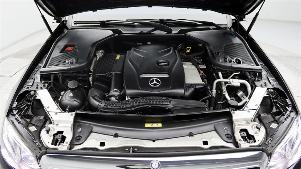 Mercedes Benz E class 2017 Negro - Importación desde Corea - HF Imports Iquique - Foto 10