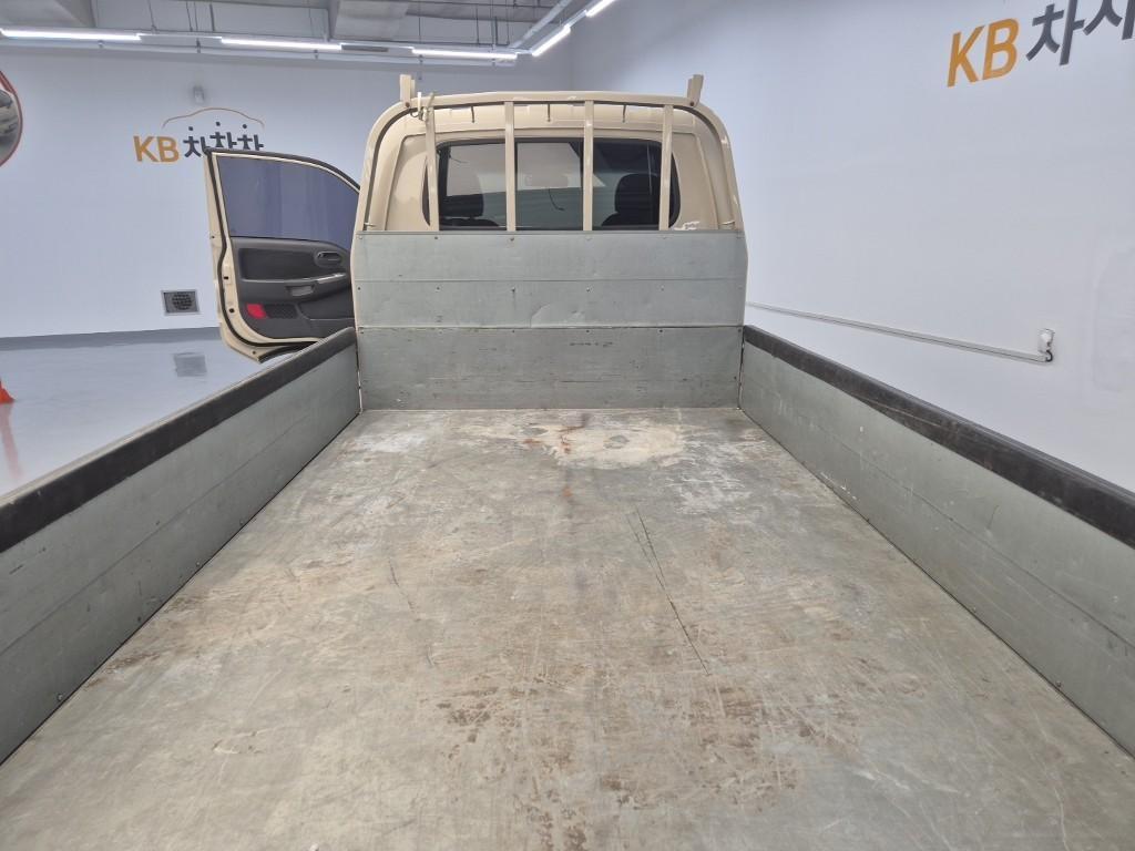 Small Truck Cargo (small) 2023 the color of pearl - Importación desde Corea - HF Imports Iquique - Foto 16