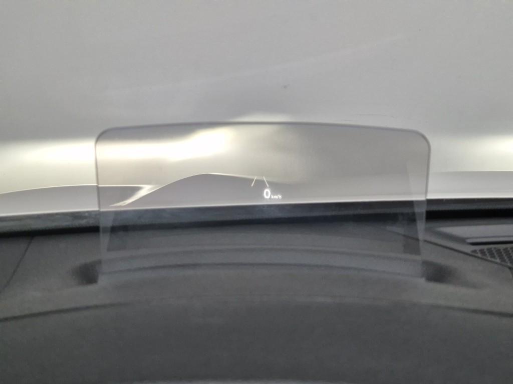 KIA Seltos - Vista 10