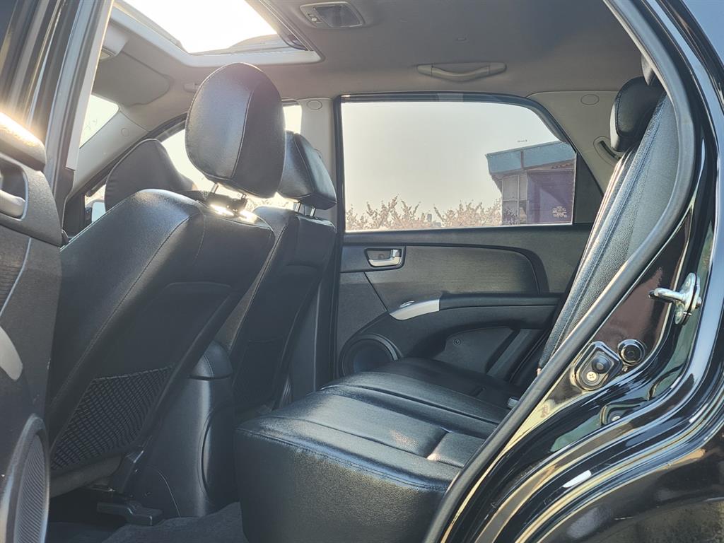 KIA Sportage - Vista 8