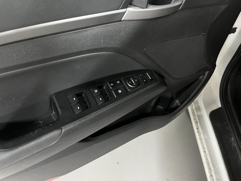 HYUNDAI Avante 2017 Blanco - Importación desde Corea - HF Imports Iquique - Foto 17