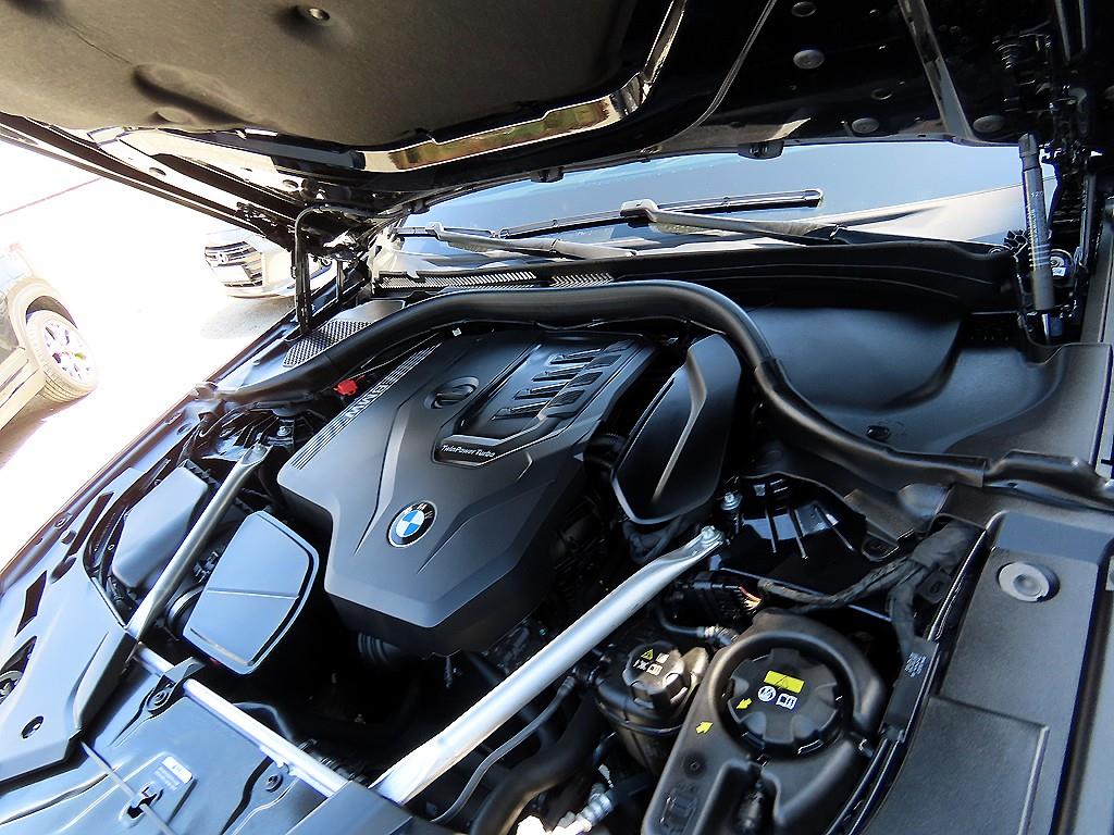 BMW 5 Series 2023 Negro - Importación desde Corea - HF Imports Iquique - Foto 19