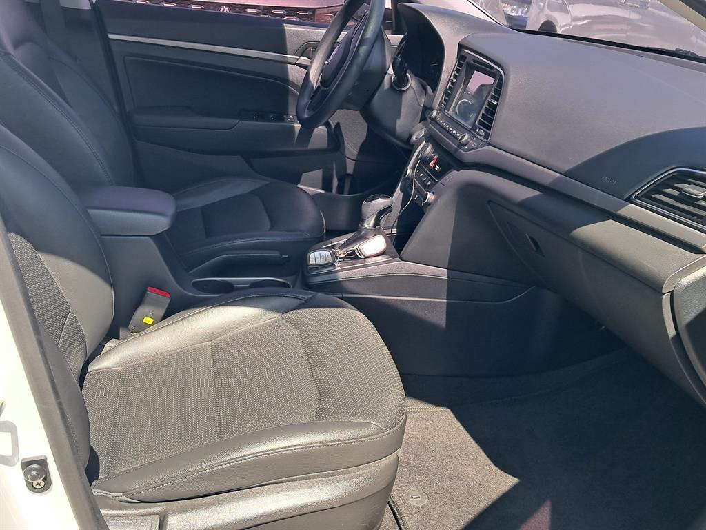 HYUNDAI Avante 2017 Blanco - Importación desde Corea - HF Imports Iquique - Foto 17