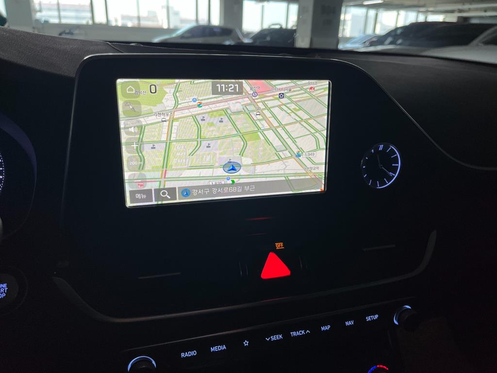 HYUNDAI Grandeur - Vista 11