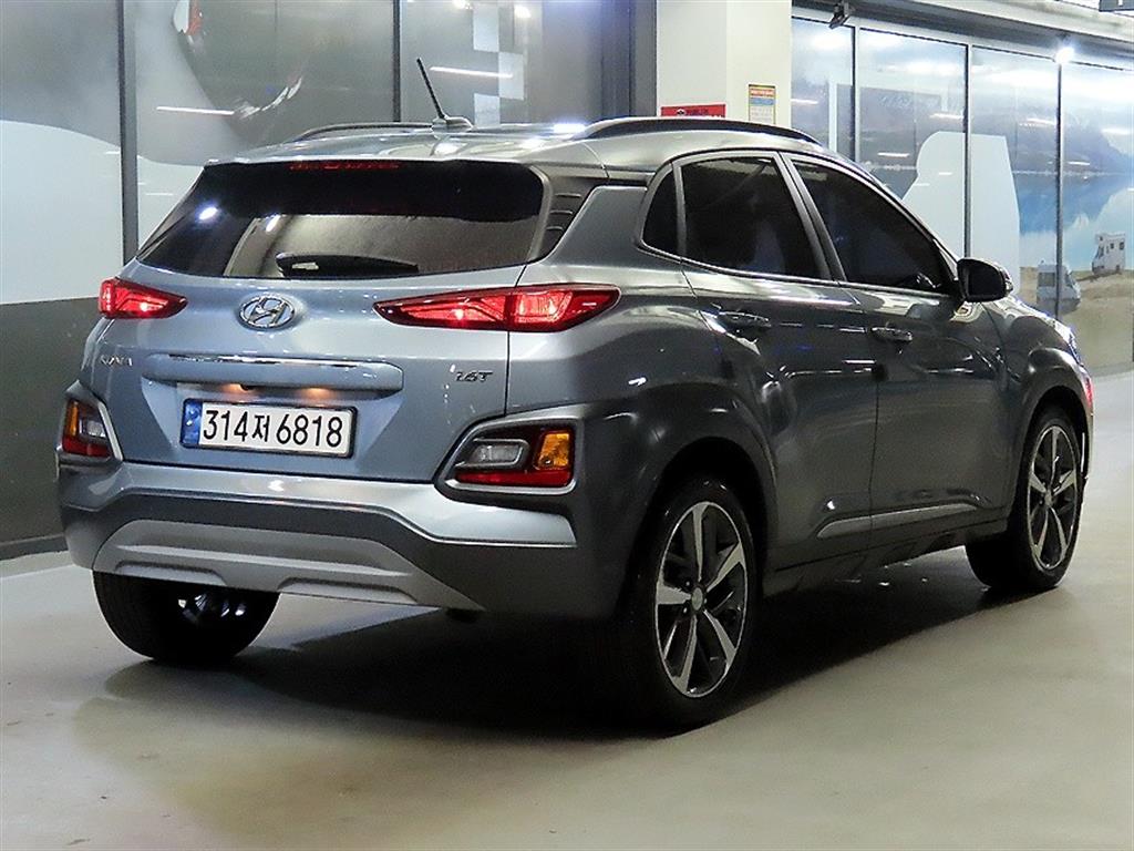 HYUNDAI Kona - Vista 4