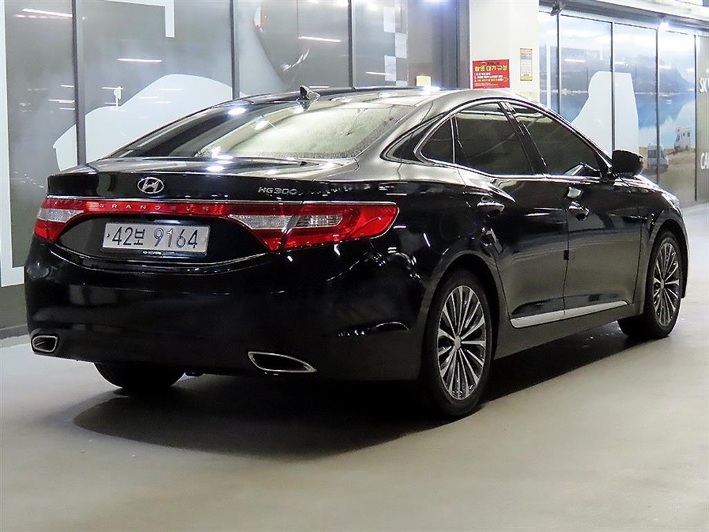 HYUNDAI Grandeur - Vista 4