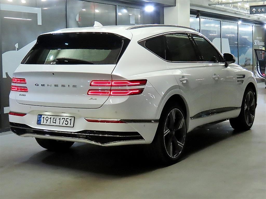 Genesis GV80 - Vista 4