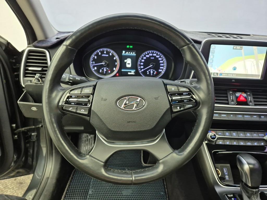 HYUNDAI Grandeur - Vista 9