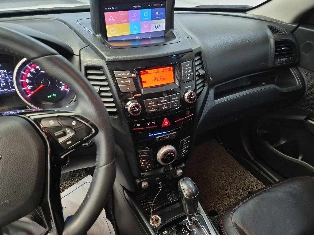 Ssangyong Tivoli - Vista 10