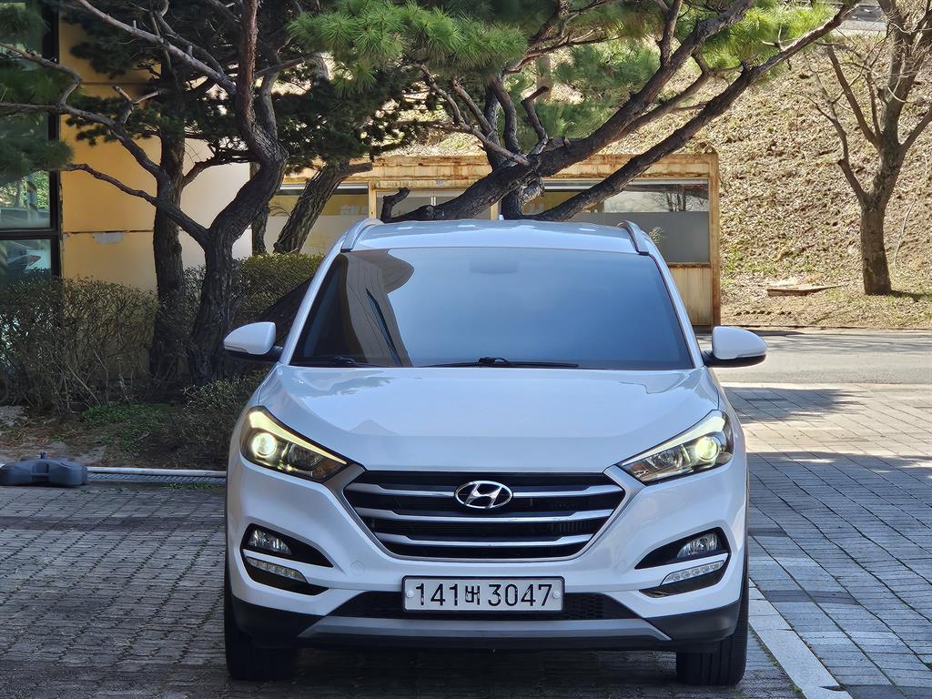 HYUNDAI Tucson 2018 Blanco - Importación desde Corea - HF Imports Iquique - Foto 1