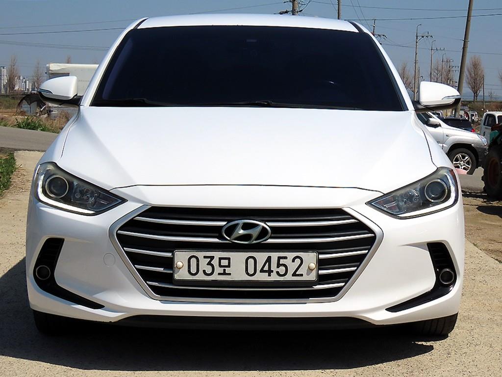 HYUNDAI Avante 2016 Blanco - Importación desde Corea - HF Imports Iquique - Foto 1