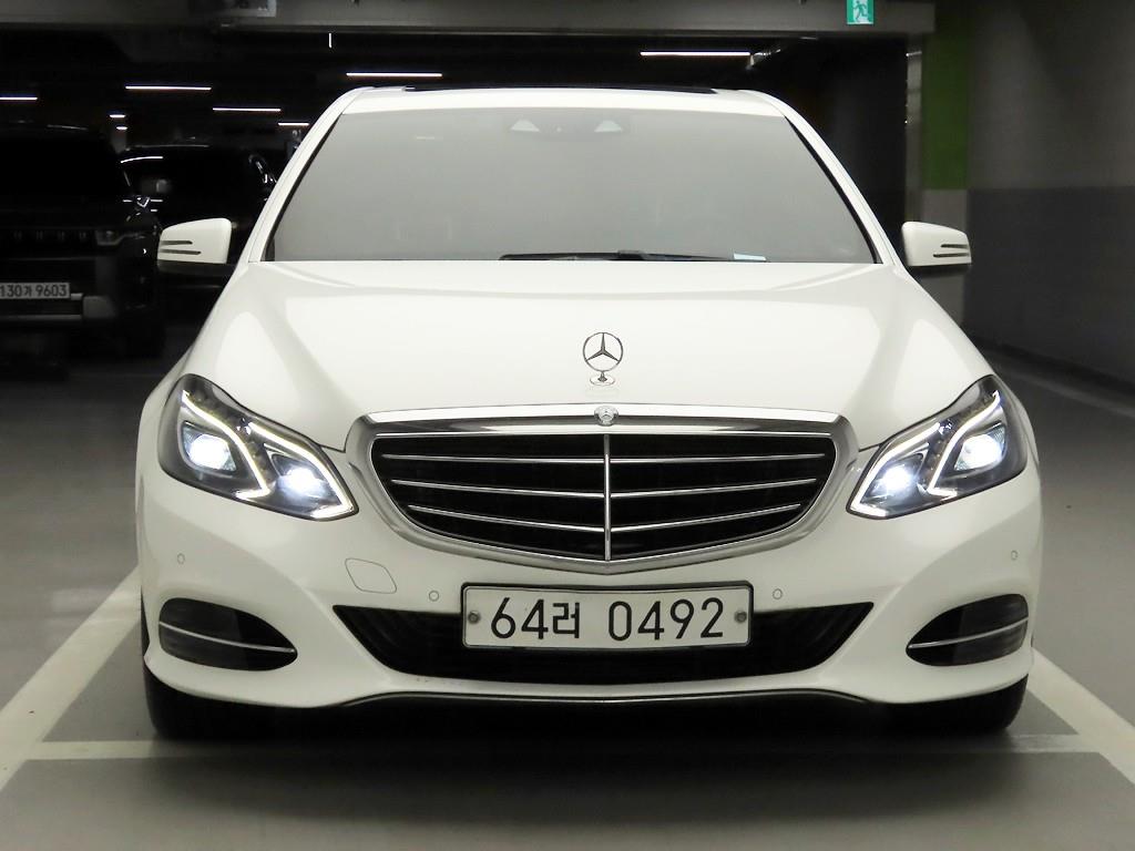 Mercedes Benz E class 2016 Blanco - Importación desde Corea - HF Imports Iquique - Foto 1
