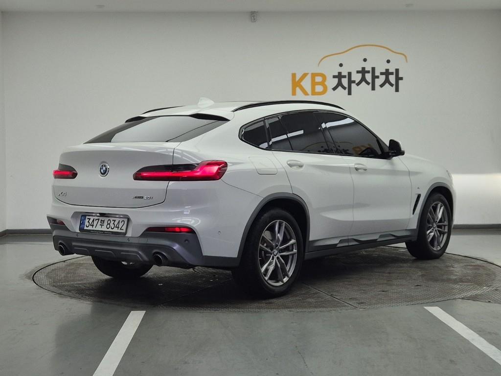 BMW X4 - Vista 4