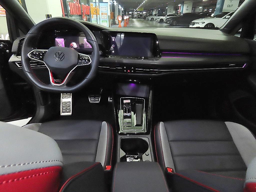 Volkswagen Golf - Vista 10