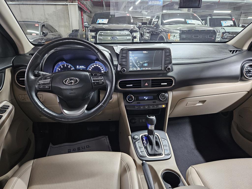 HYUNDAI Kona - Vista 6
