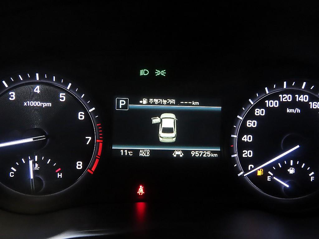 Genesis G80 - Vista 9