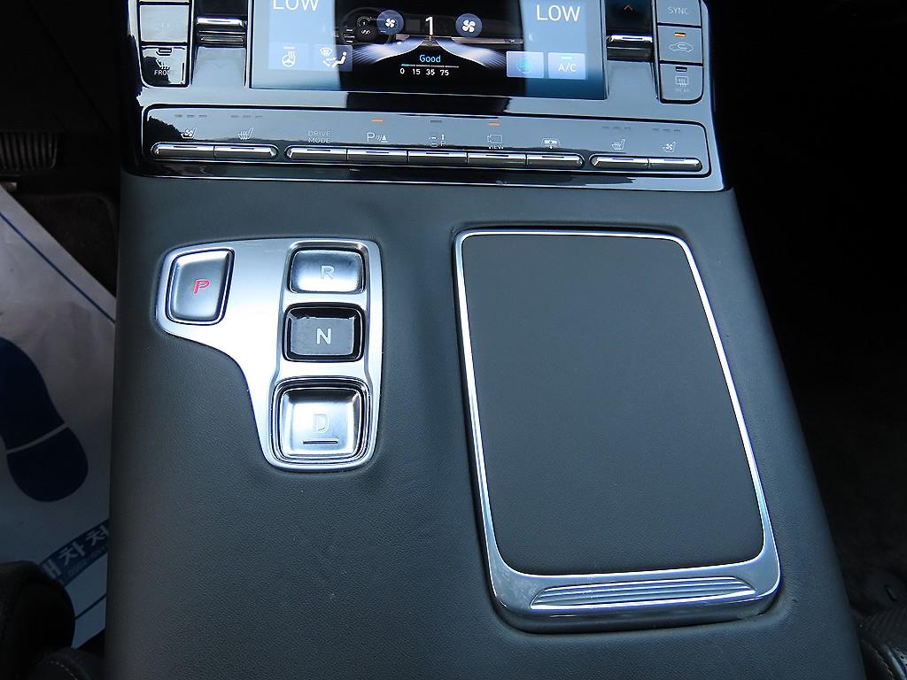 HYUNDAI Grandeur - Vista 11