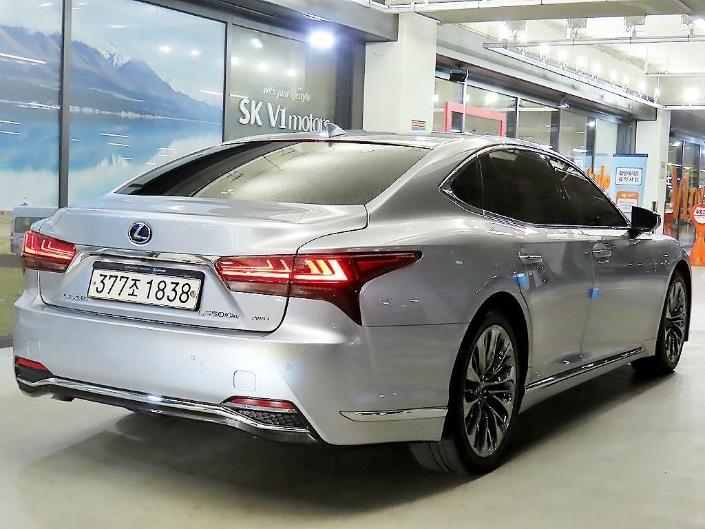 Lexus LS - Vista 4